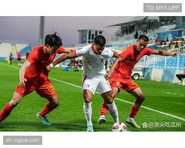 观察:部分中下游球队面对强队时,选择放弃控球与压迫,专注反击效率 观察:部分中下游球队面对强队时,选择放弃控球与压迫,专注反击效率